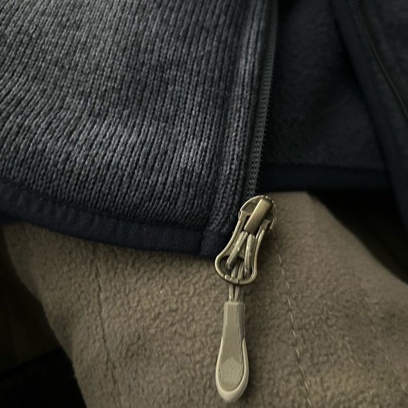 Women’s L.L. Bean  Blue zipper Jacket, Medium
Item #502383 - Picture 5 of 7